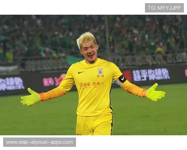 王大雷在对抗赛中连续完成四次近距离封堵，状态极佳